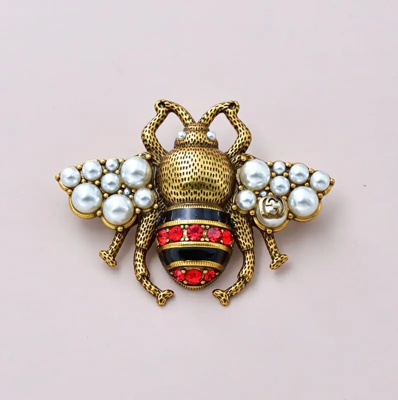 gucci brooches pour femme s_11a0a53